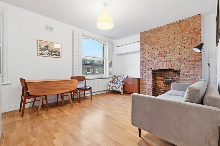 2 Bedroom Flat For Sale In Alexandra Grove, N4