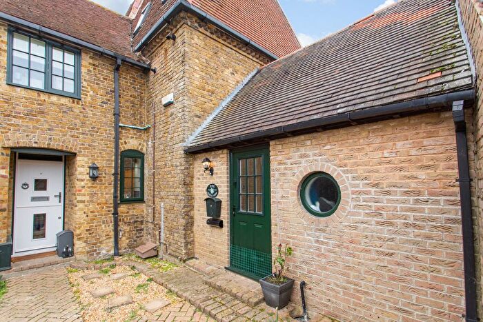 2 Bedroom Terraced House For Sale In Durlock Road, Staple, Canterbury, CT3