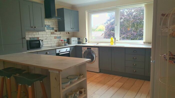 3 Bedroom Town House To Rent In Old Park Road, Clevedon, BS21