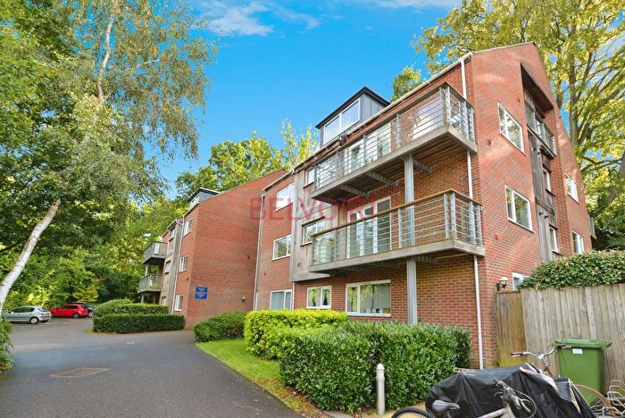 2 Bedroom Flat To Rent In Bournemouth Road, Chandler's Ford, SO53