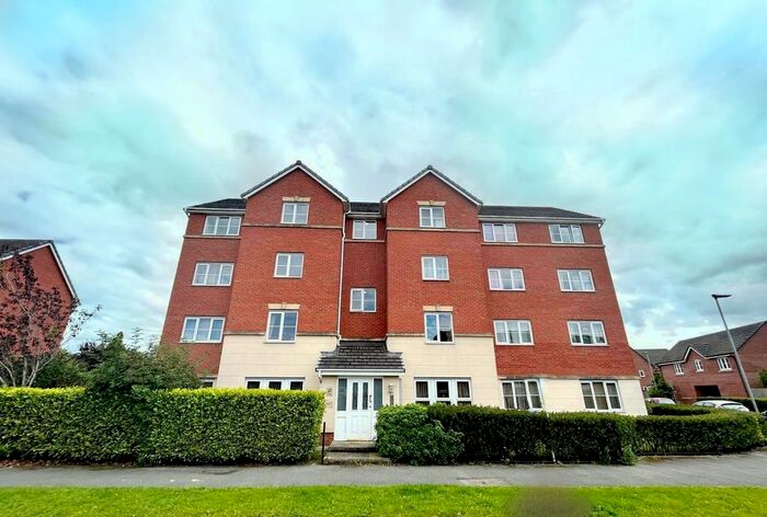2 Bedroom Flat To Rent In Mckinley Street, Chapelford, WA5