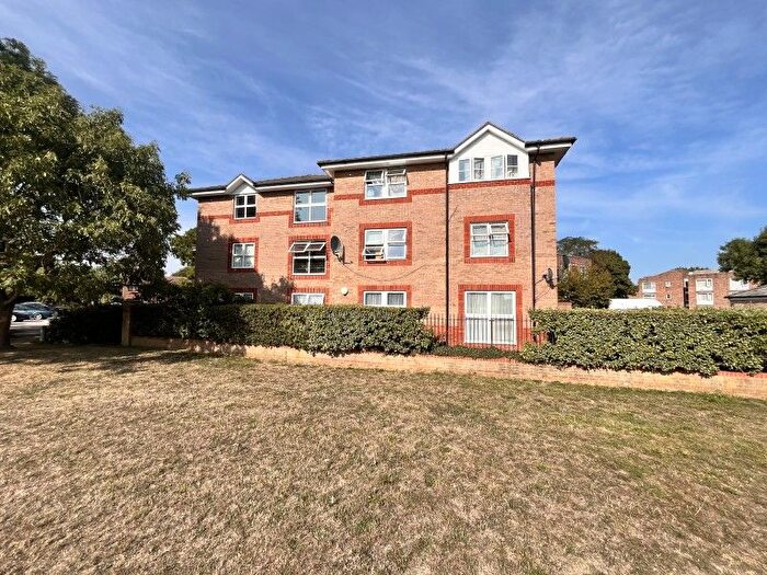 2 Bedroom Flat To Rent In Douglas Road, Stanwell, Staines, TW19