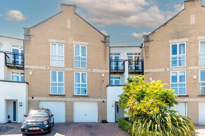 4 Bedroom Terraced House For Sale In Alexandra Gardens, Brincliffe, S11