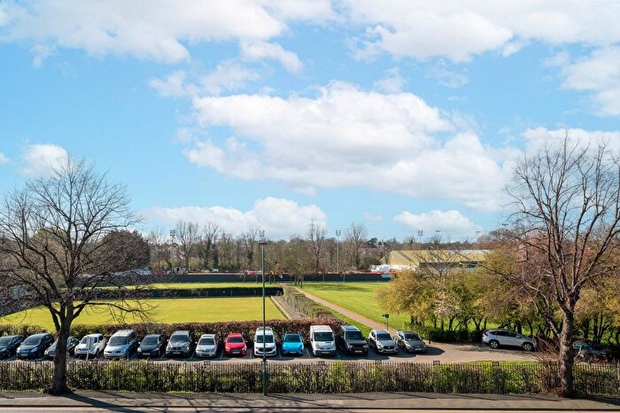 1 Bedroom Flat For Sale In Rose Hill, Sutton, SM1