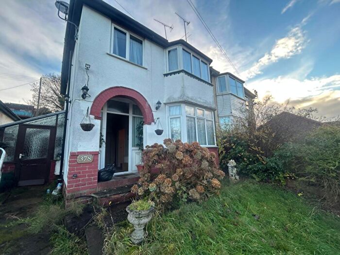 3 Bedroom Semi-Detached House For Sale In Stourbridge Road, Kidderminster, West Midlands, DY10