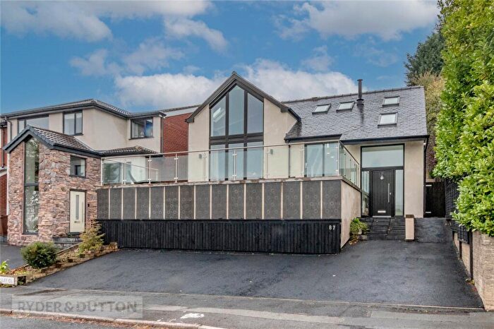 4 Bedroom Detached House For Sale In Kingsley Close, Ashton-under-Lyne, Greater Manchester, OL6