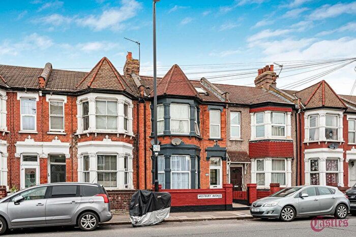 6 Bedroom Property For Sale In Westbury Avenue, N22