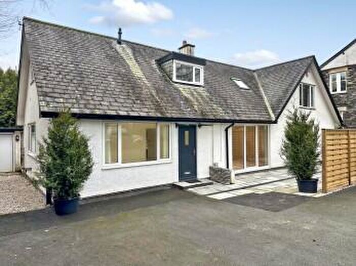 2 Bedroom Flat For Sale In First Floor Flat At Yewgarth, New Road, Windermere, Cumbria, LA23