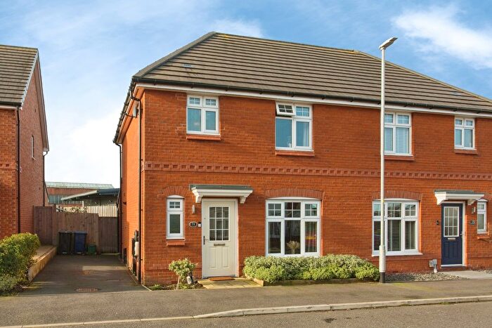 3 Bedroom Semi-Detached House For Sale In Spinners Avenue, Bamber Bridge, Preston, Lancashire, PR5