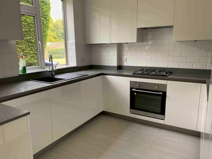 3 Bedroom Flat To Rent In Holmebury Close, Hive Road, Bushey Heath, Bushey, WD23