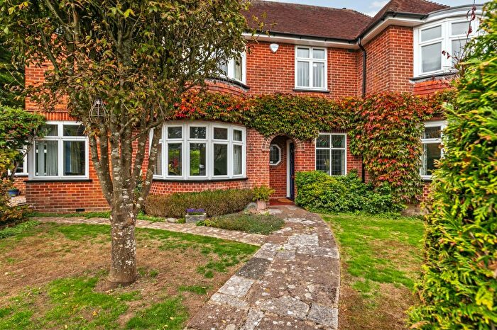 5 Bedroom Detached House For Sale In Bereweeke Close, Winchester, SO22