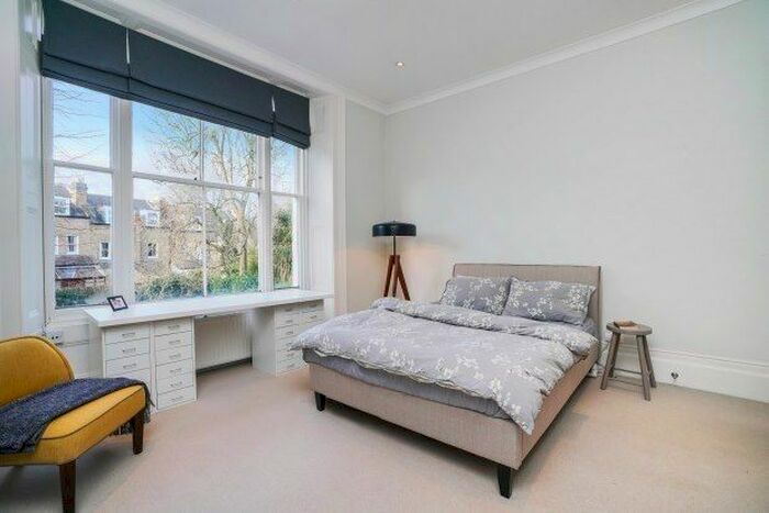 2 Bedroom Flat To Rent In Mount Ararat Road, Richmond, TW10
