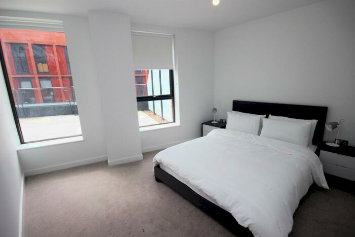 2 Bedroom Apartment To Rent In Manchester New Square, Whitworth Street Manchester, M1