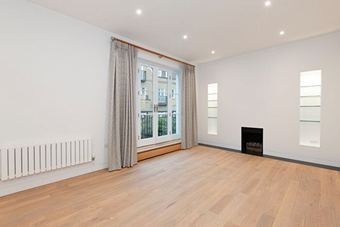 1 Bedroom Flat To Rent In Cadogan Gardens, London, SW3