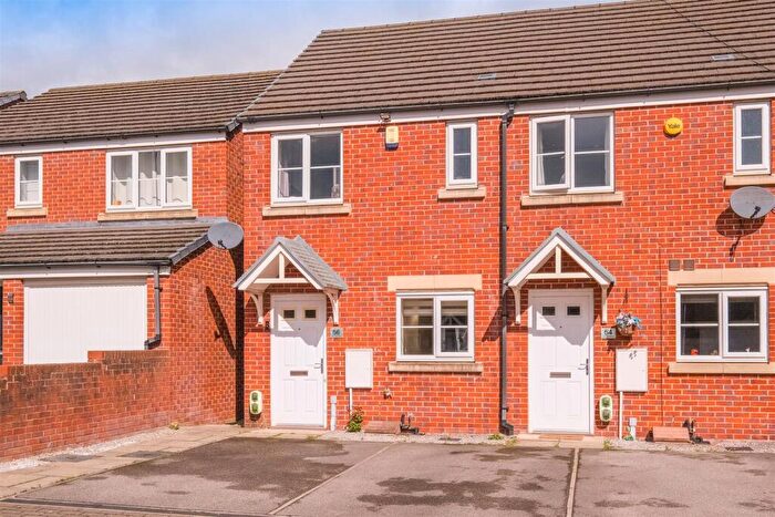 2 Bedroom End Of Terrace House For Sale In Harley Head Avenue Lightcliffe, HX3