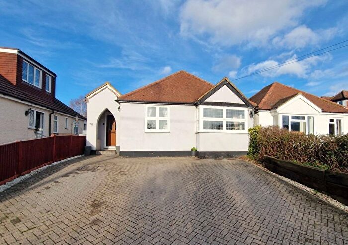 4 Bedroom Bungalow For Sale In Hare Hill, Addlestone, KT15