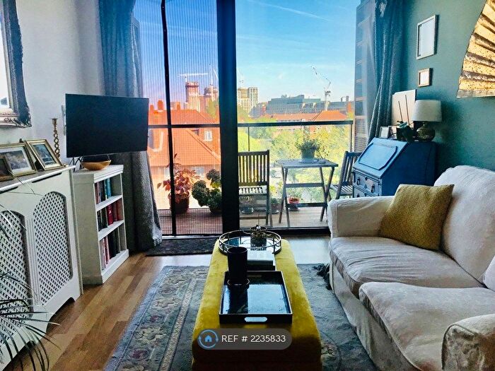 1 Bedroom Flat To Rent In Bloemfontein Road, London, W12