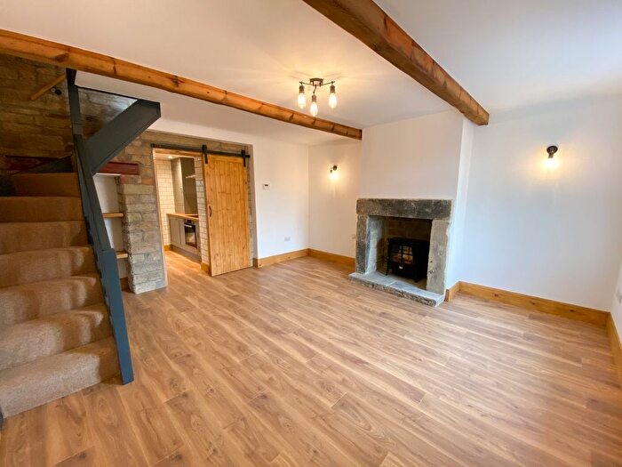 3 Bedroom Cottage To Rent In North Road, Kirkburton, Huddersfield, HD8