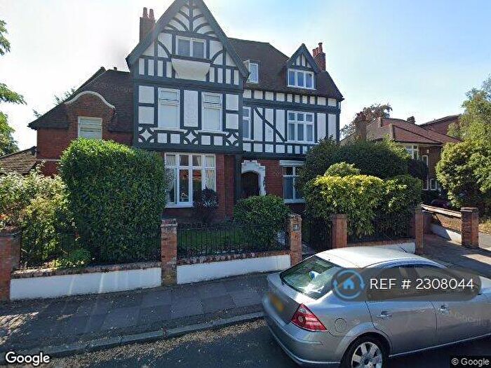 3 Bedroom Flat To Rent In Oaklands Road, Bromley, BR1