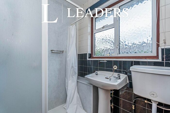 2 Bedroom Detached House To Rent In Thornhill, SO19