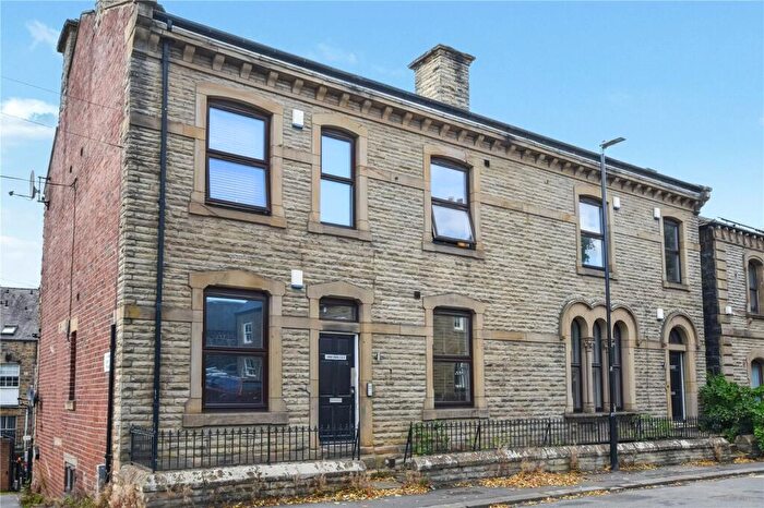 1 Bedroom Apartment For Sale In Apartment, Thorp House, - Commercial Street, Leeds, West Yorkshire, LS27