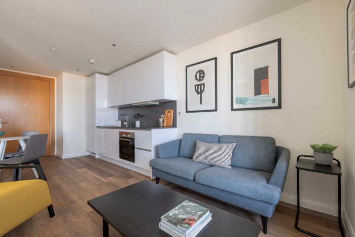 Studio To Rent In Junction Road, London, N19