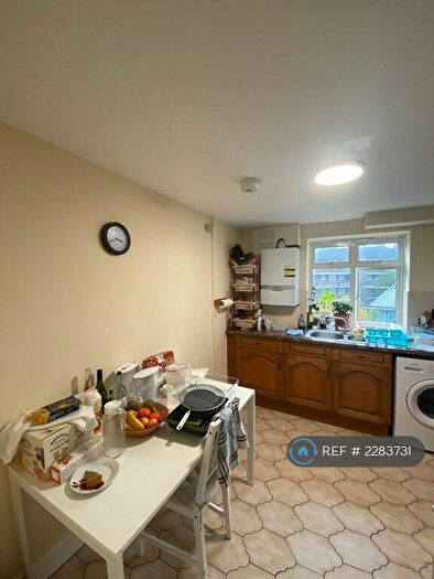 4 Bedroom Flat To Rent In Isis House, London, NW8
