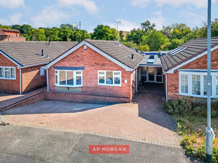 2 Bedroom Bungalow For Sale In The Grazings, Kinver, Staffordshire, Staffordshire, DY7