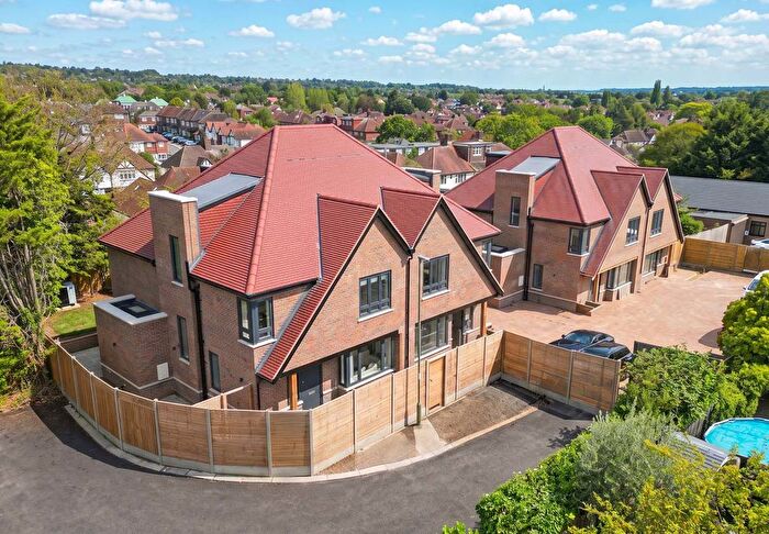 5 Bedroom Semi Detached House For Sale In Shelley Close, Edgware, HA8