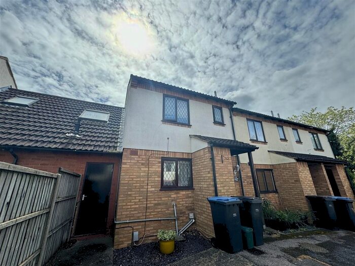 3 Bedroom Semi-Detached House To Rent In Marigold Place, Old Harlow, Essex, CM17