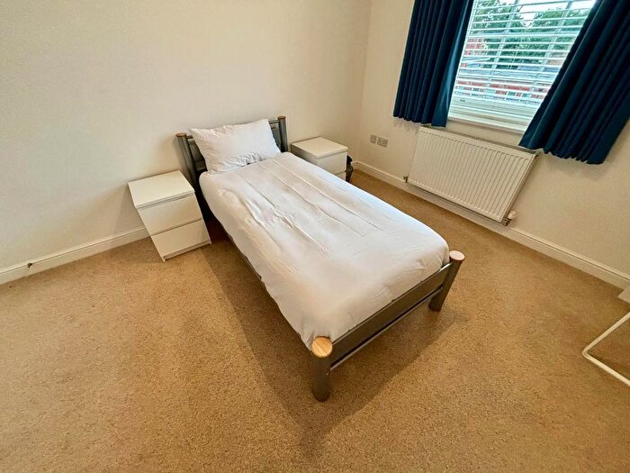 2 Bedroom Flat For Sale In Houseman Crescent, West Didsbury, Didsbury, Manchester, M20