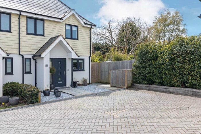 4 Bedroom Semi-Detached House For Sale In Comptons Mead, Horsham, RH13