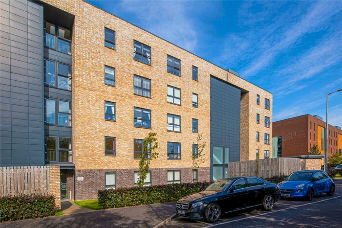 2 Bedroom Flat To Rent In /, Haggs Gate, Glasgow, G41