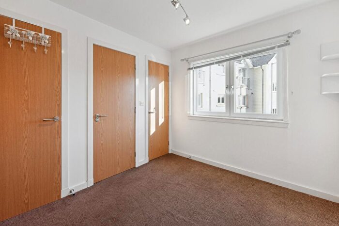 2 Bedroom Apartment To Rent In Chandlers Court, Waterfront, Stirling, Stirlingshire, FK8