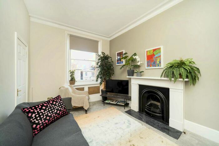 2 Bedroom Apartment To Rent In Barker Street, SW10