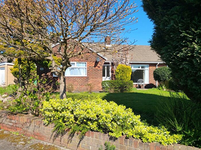 2 Bedroom Bungalow To Rent In Ennerdale Crescent, Dewsbury, West Yorkshire, WF12