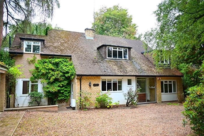 4 Bedroom Detached House For Sale In Church Road, Aspley Heath, Bedfordshire, MK17