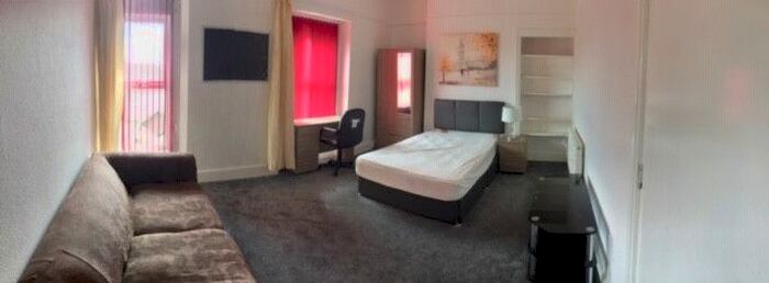 5 Bedroom Terraced House To Rent In Malvern Terrace, Swansea, SA2