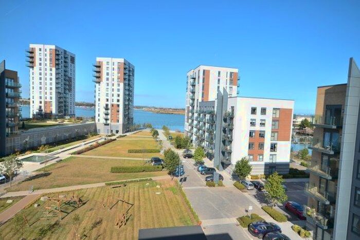 2 Bedroom Flat To Rent In Admiralty Court, Gillingham, ME7