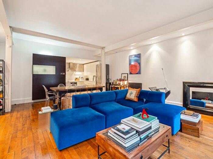 2 Bedroom Flat For Sale In Dingley Place, London, EC1V