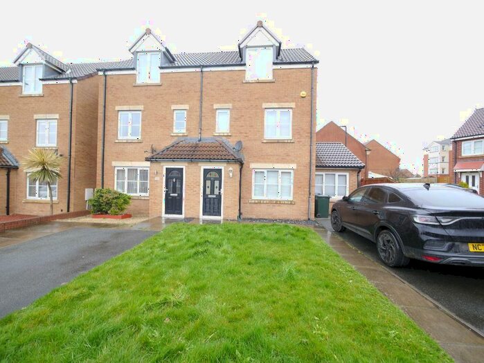 3 Bedroom End Of Terrace House To Rent In Walton Gardens, Wallsend, NE28