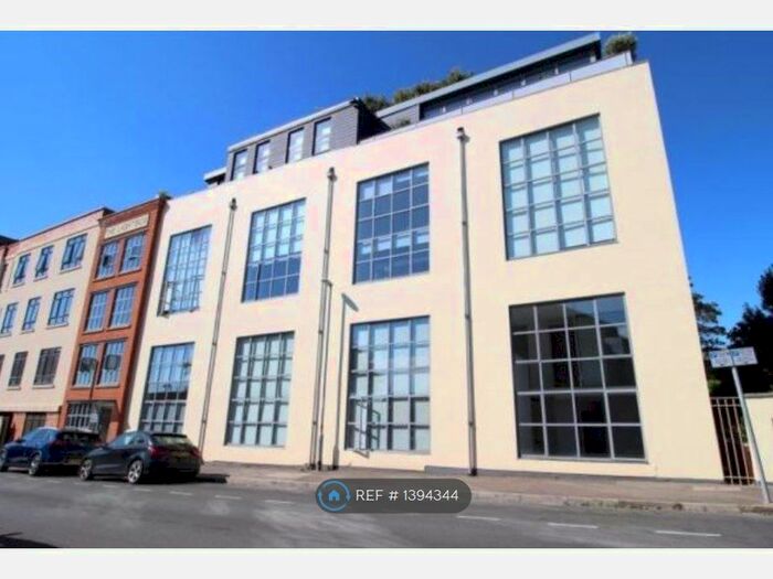 2 Bedroom Flat To Rent In Duke Street, Northampton, NN1