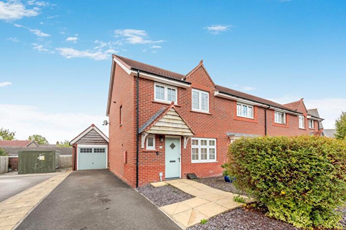 3 Bedroom Terraced House For Sale In Clayton Road, Buckley, CH7