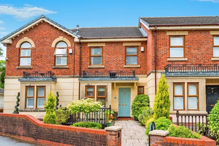 3 Bedroom Mews For Sale In Haslam Hall Mews, Heaton, BL1
