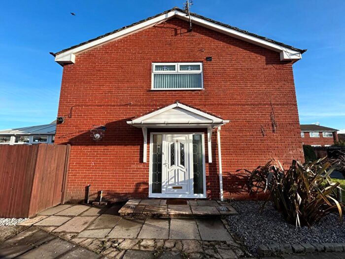 3 Bedroom Semi Detached House To Rent In Amaury Close, Thornton, L23