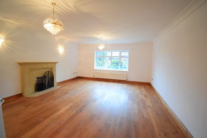 5 Bedroom Detached House To Rent In Llantarnam Drive, Radyr, Cardiff, CF15