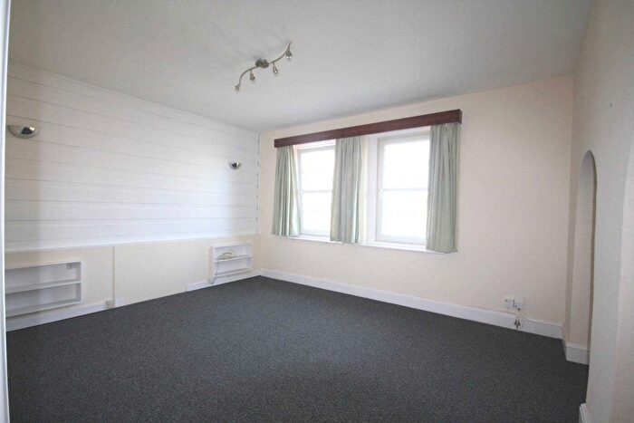 2 Bedroom Flat To Rent In Southchurch Road, Southchurch, SS1