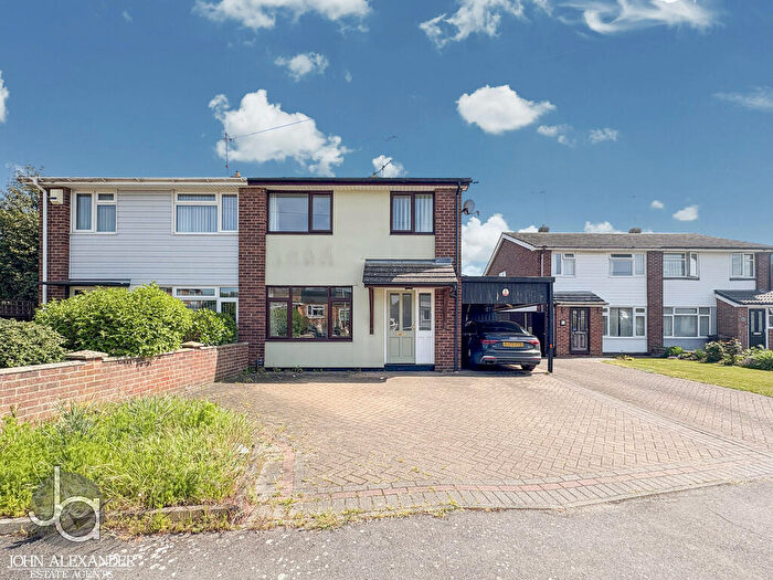 3 Bedroom Semi-Detached House To Rent In Fennel Close, Tiptree, CO5
