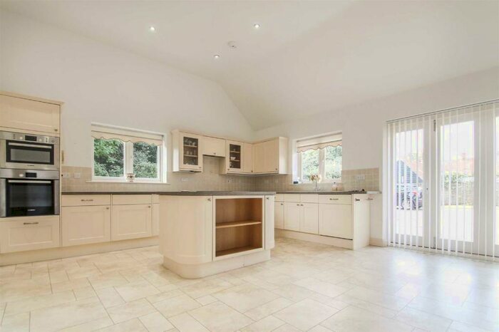 3 Bedroom Detached Bungalow For Sale In Sandye Lane, Swineshead, MK44