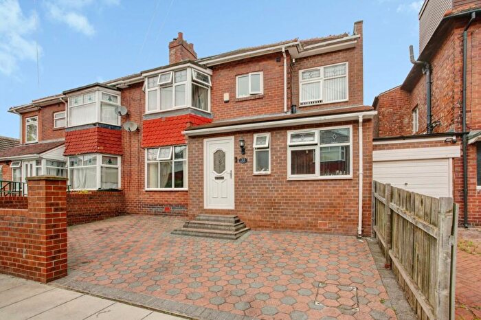 4 Bedroom Semi-Detached House For Sale In Sutherland Avenue, Newcastle Upon Tyne, NE4